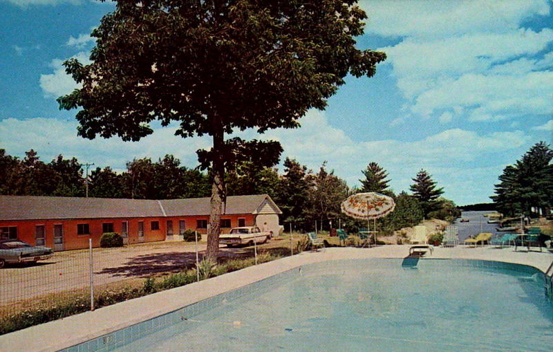 Channel Inn Resort (Hub Motel)